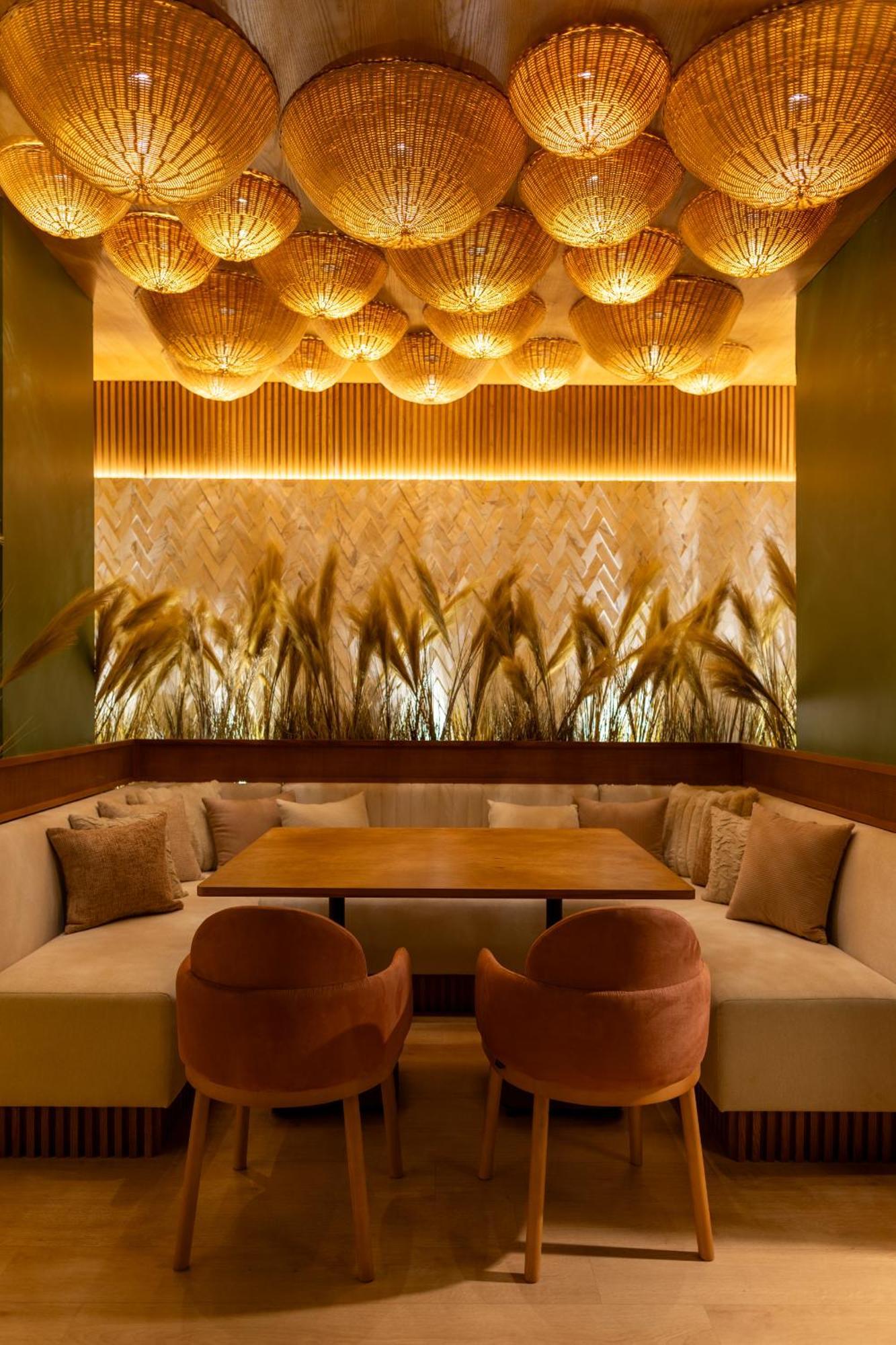 Desert Rose Resort Hurghada Esterno foto Interior of the restaurant