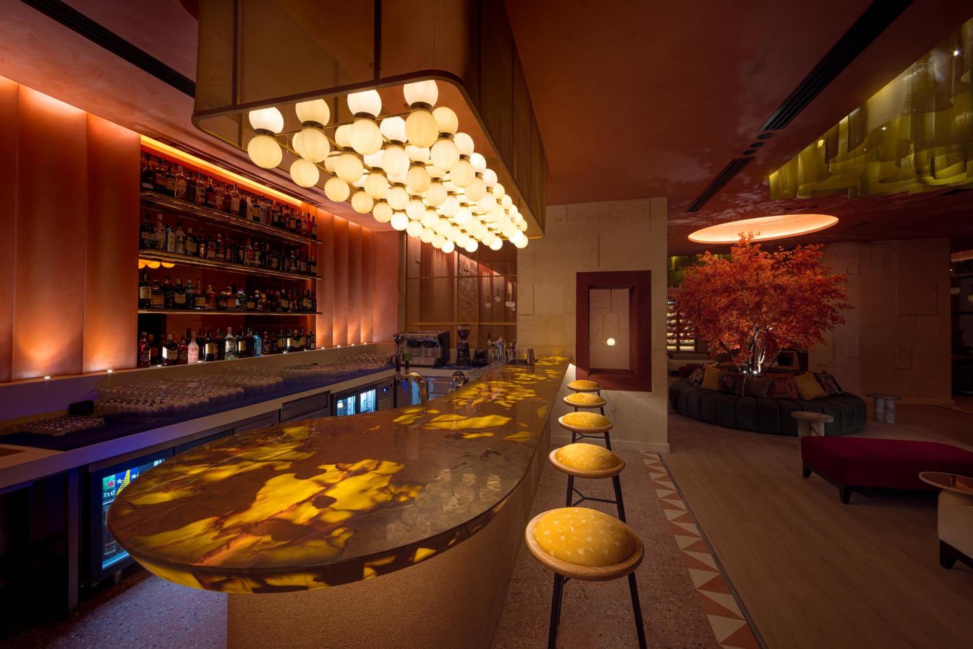 Desert Rose Resort Hurghada Esterno foto The bar at the Mandarin Oriental, London